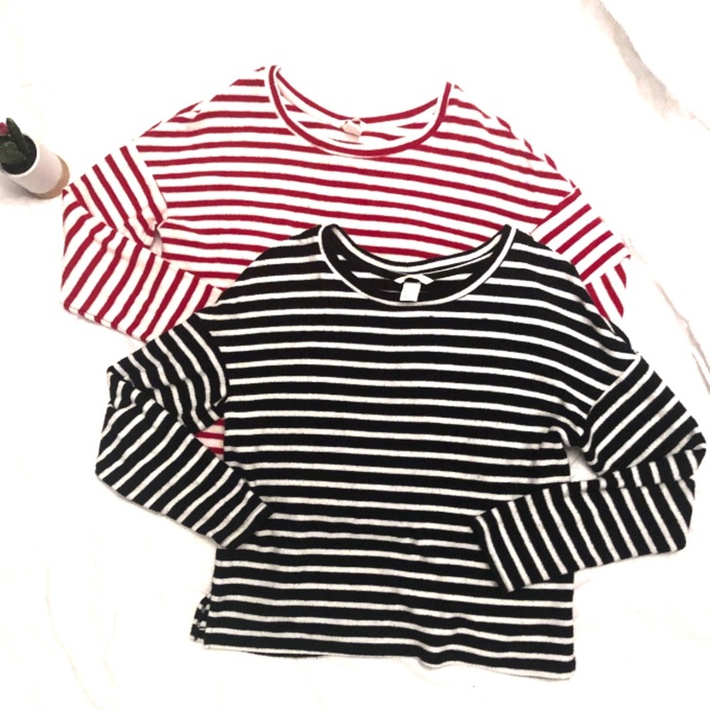 5/$20 H&M Black and Red Striped Sweater Bundle